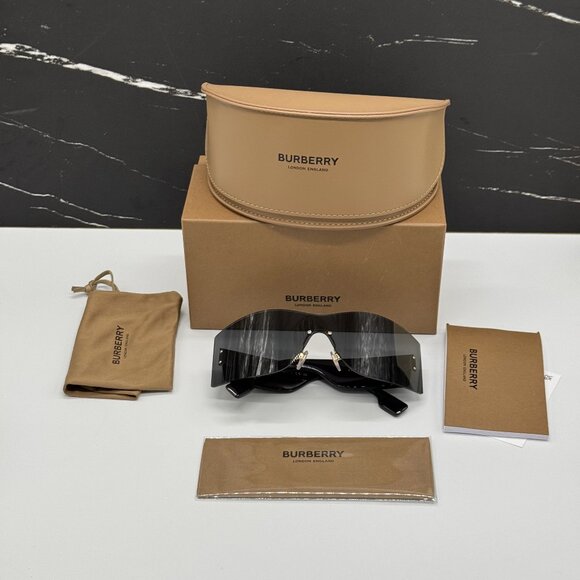NEW BURBERRY BE3137 1109/87 BLACK GEOMETRIC WOMEN SUNGLASSES BE3137 110987 - Picture 11 of 11